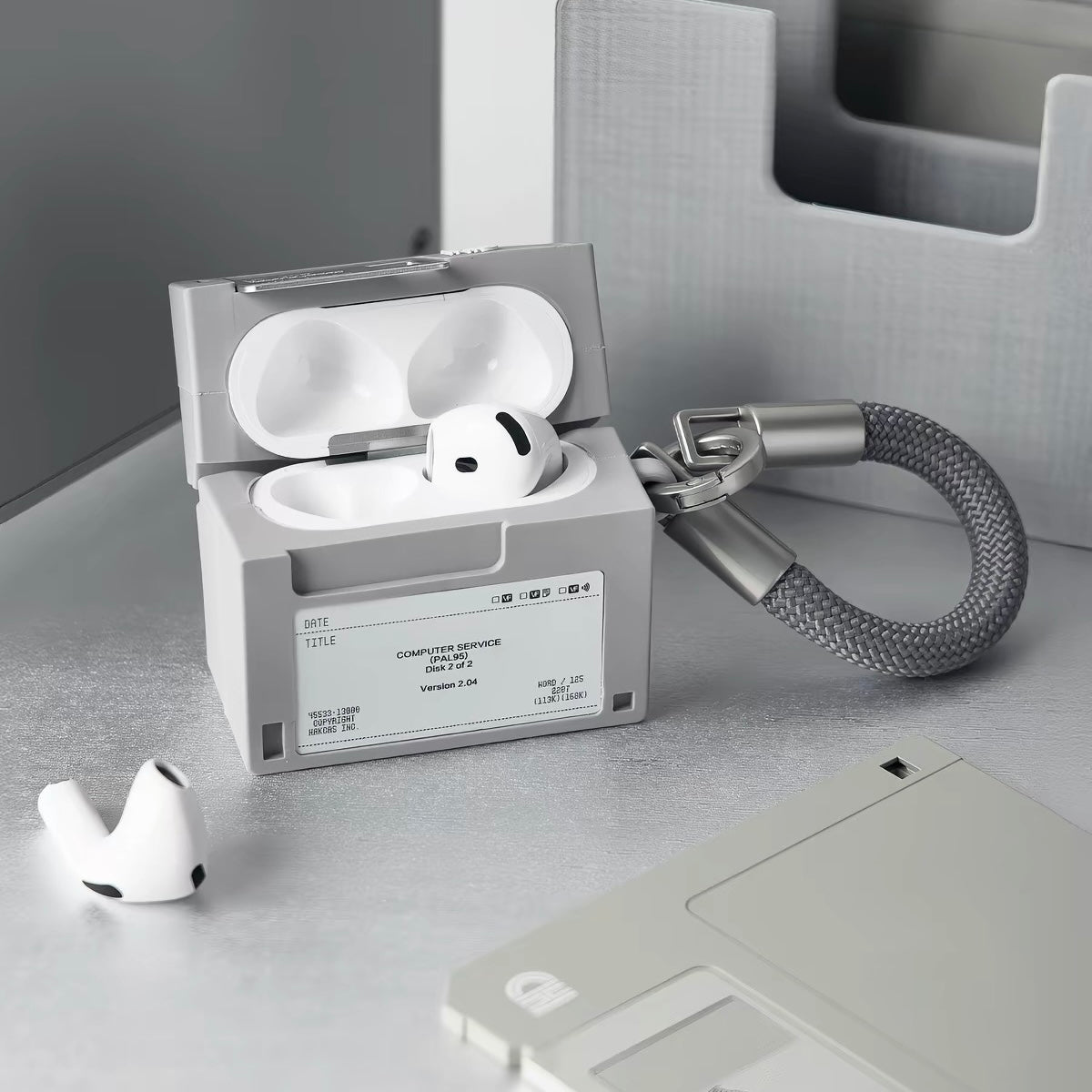 WAKCAS Floppy Disk AirPods Case