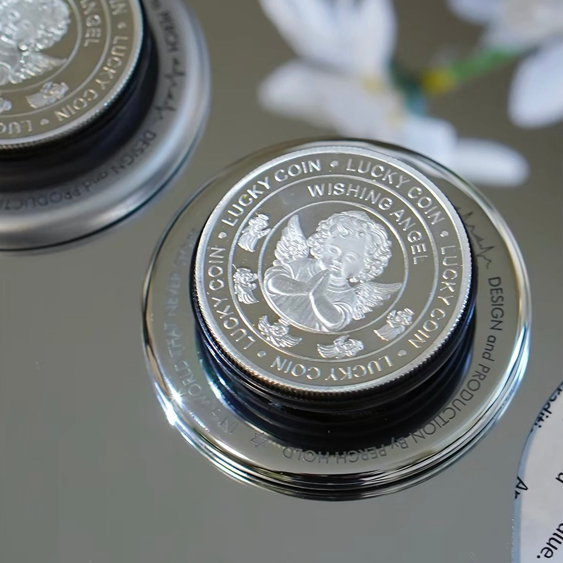 PERCH HOLD Cherub Angel Lucky Coin Magnetic Phone Grip