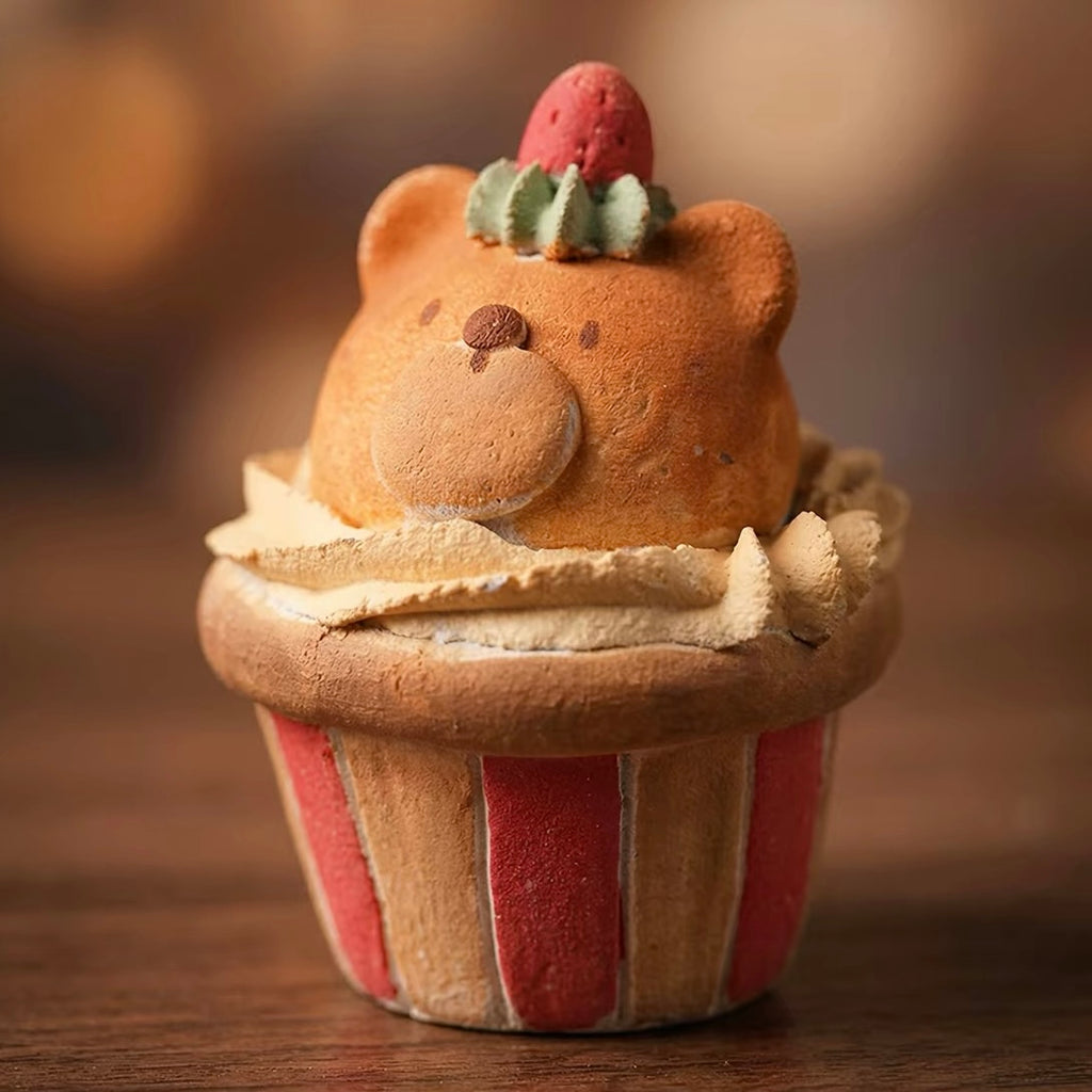 Bear Cub Cake Ceramic Aroma Diffuser