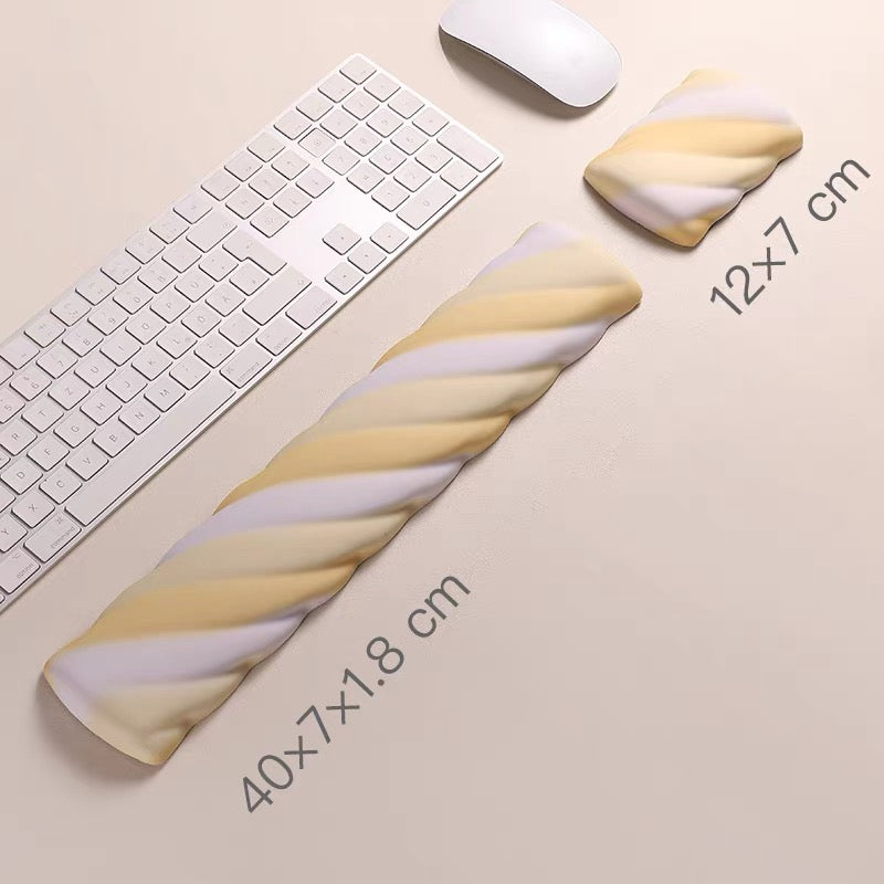 Marshmallow Wrist Rest Set