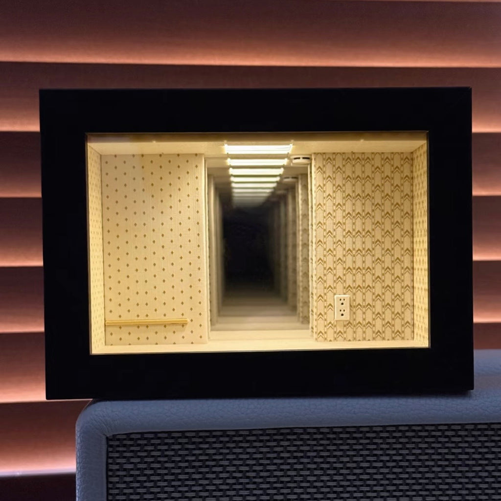Backrooms Level 0 Mirror Shadow Box