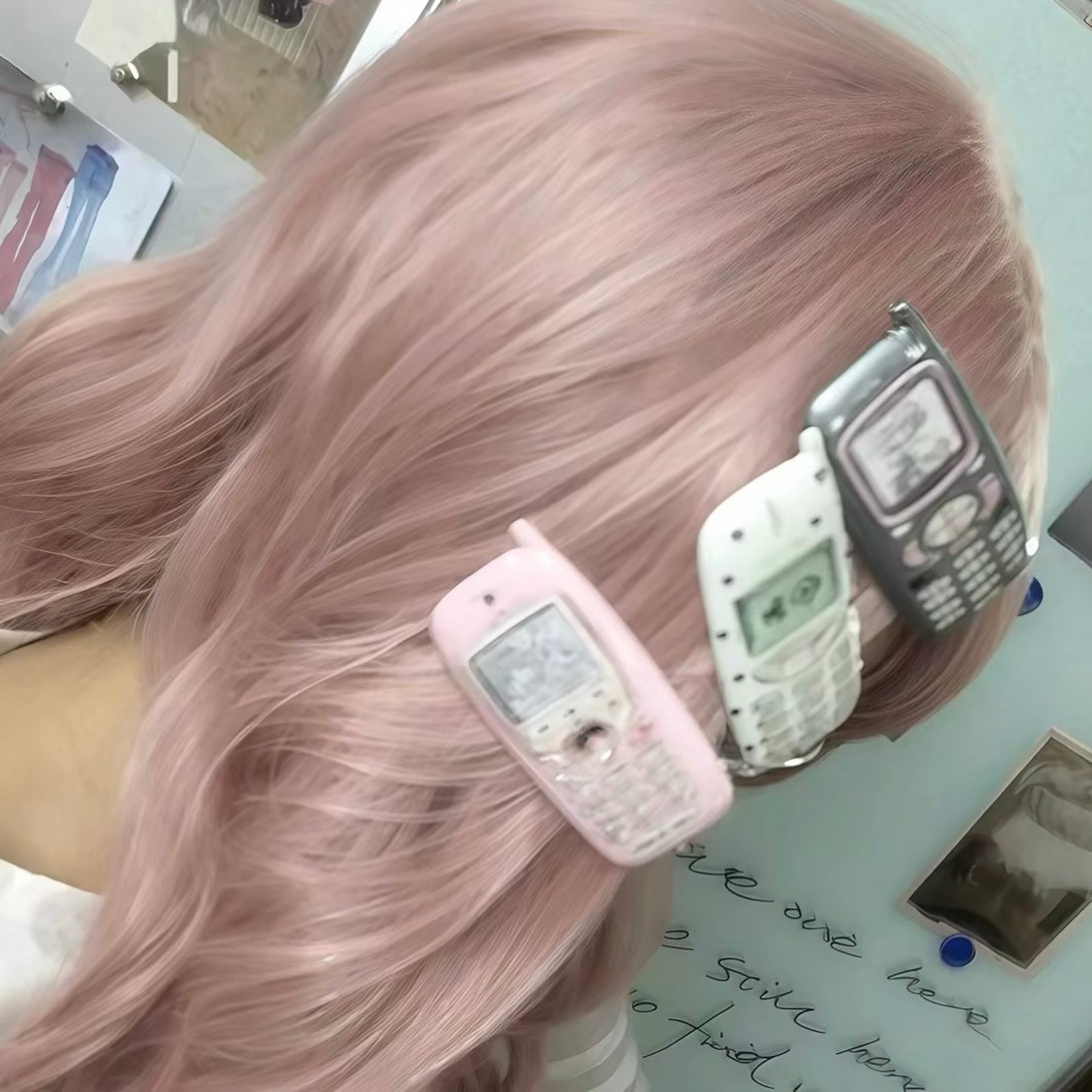 Y2K Mobile Hair Clip