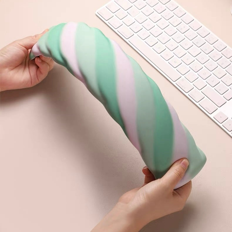 Marshmallow Wrist Rest Set