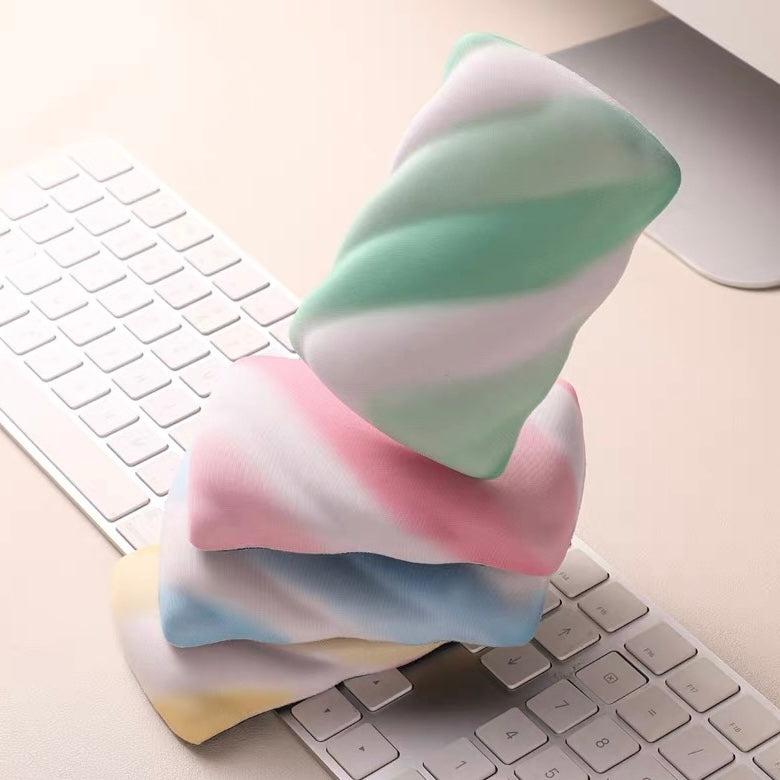 Marshmallow Wrist Rest Set