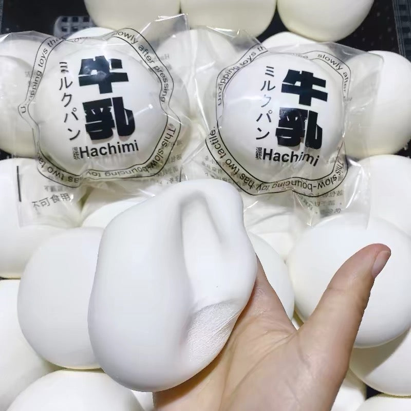 Milk Bun • Scented Slow Rise Squishy